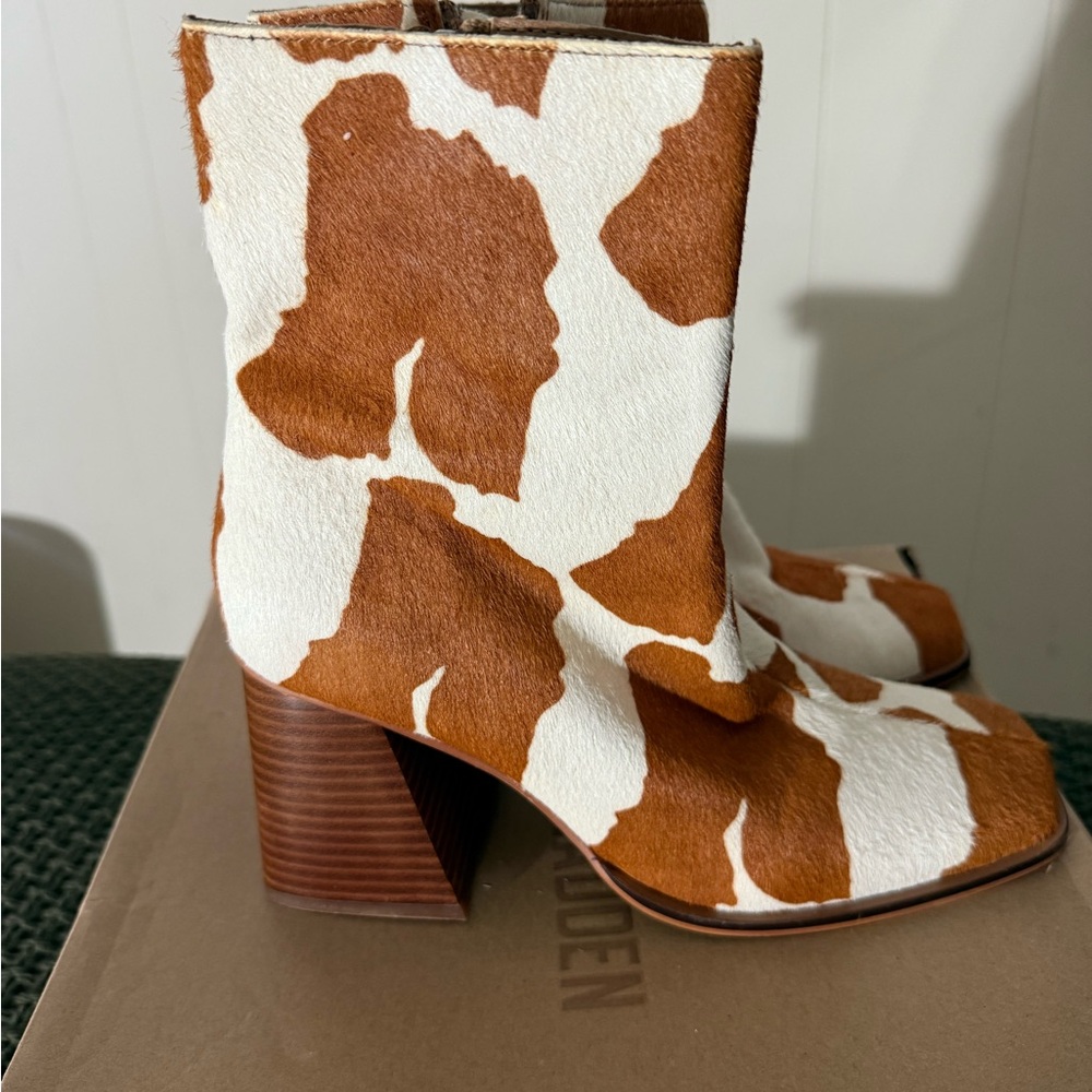 Steve Madden NARA-C ankle boots size 7.5 ***Brand New-Never Worn w/box***